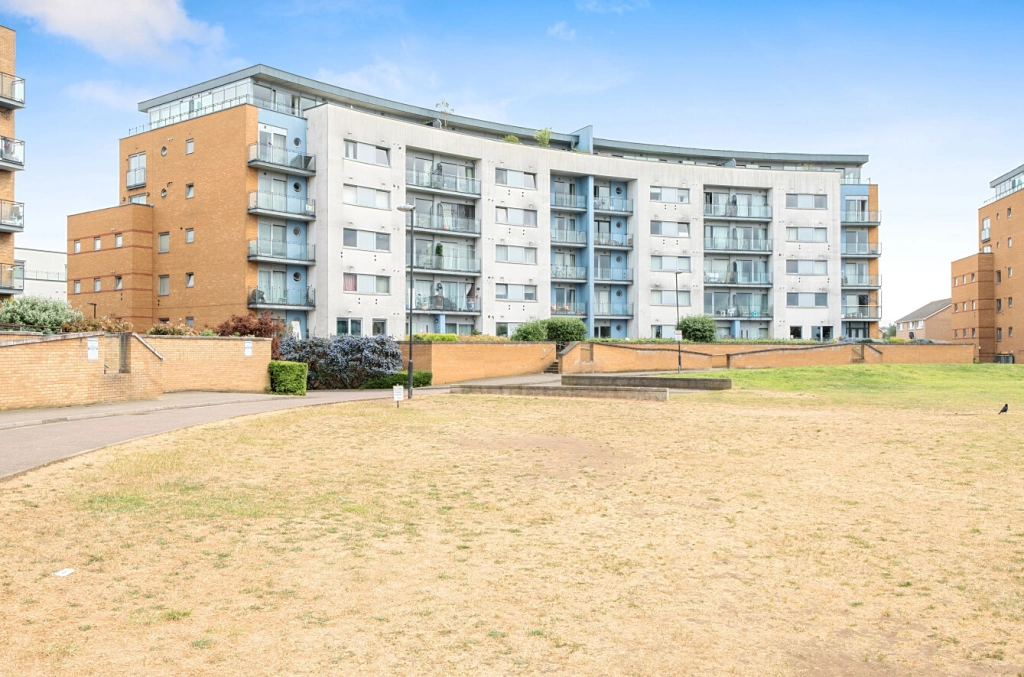 2 bedrooms apartments/flats for sale in Tideslea Path, Thamesmead - SE28 view 18