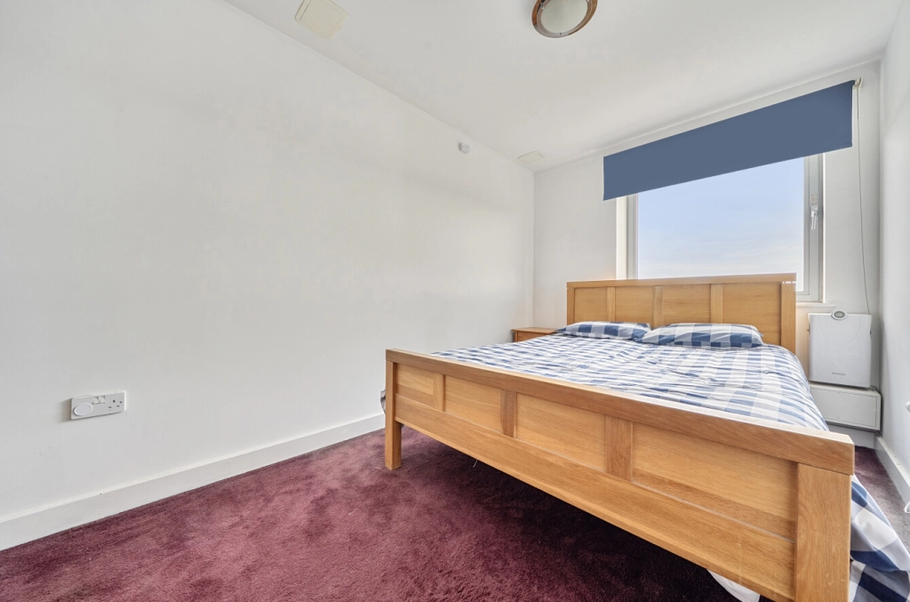 2 bedrooms apartments/flats for sale in Tideslea Path, Thamesmead - SE28 view 12