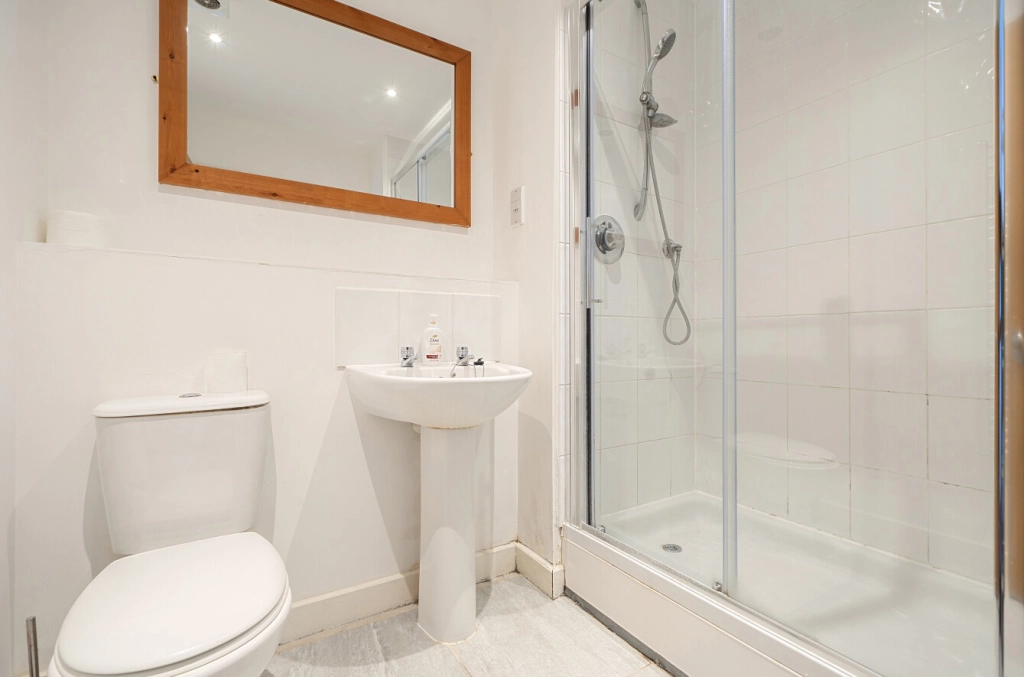 2 bedrooms apartments/flats for sale in Tideslea Path, Thamesmead - SE28 view 15