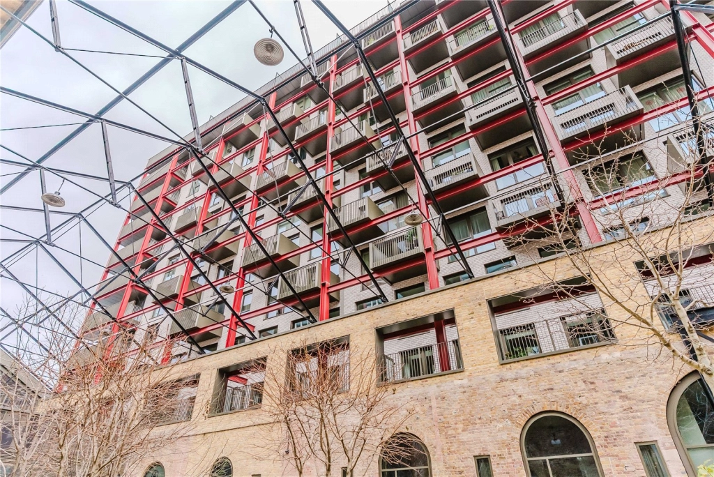 3 bedrooms apartments/flats for sale in Windsor Square, Woolwich - SE18 view 31