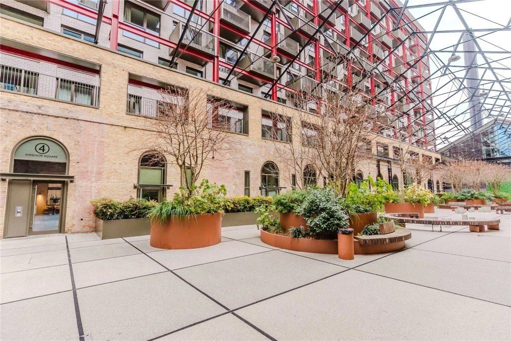 3 bedrooms apartments/flats for sale in Windsor Square, Woolwich - SE18 view 33