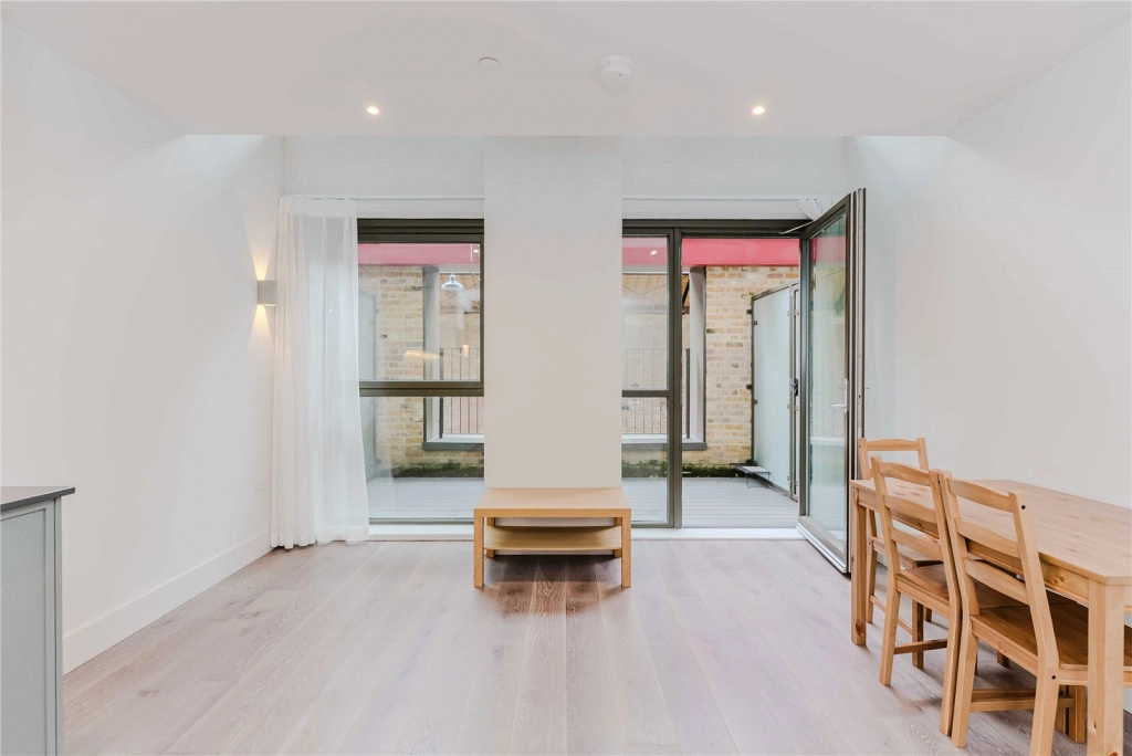 3 bedrooms apartments/flats for sale in Windsor Square, Woolwich - SE18 view 12