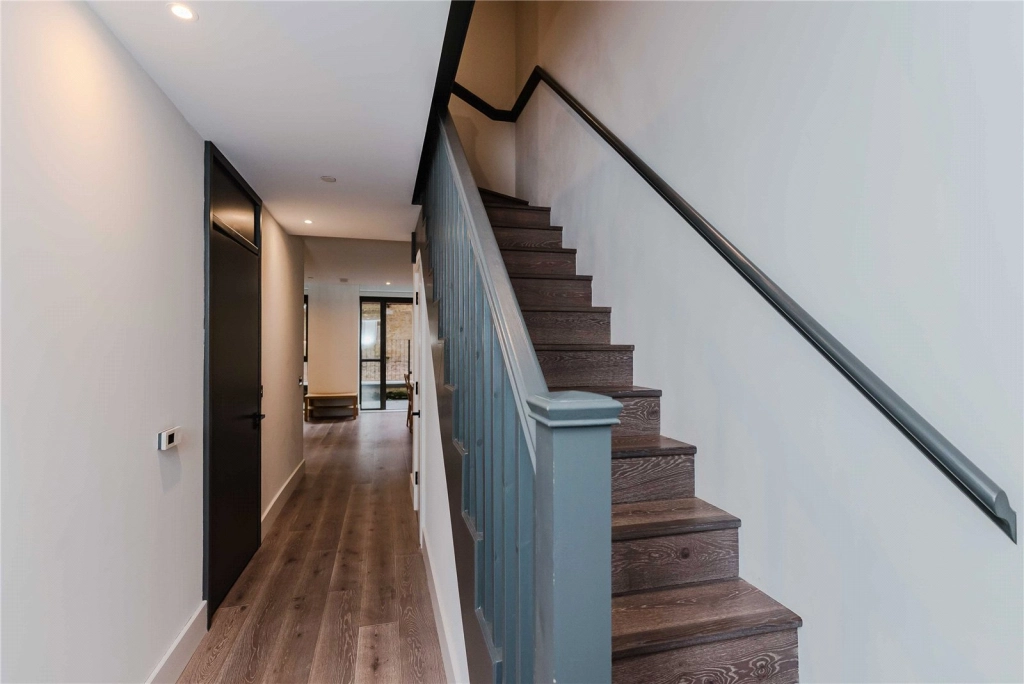 3 bedrooms apartments/flats for sale in Windsor Square, Woolwich - SE18 view 10