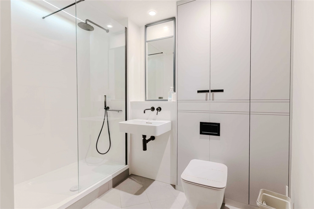 3 bedrooms apartments/flats for sale in Windsor Square, Woolwich - SE18 view 7