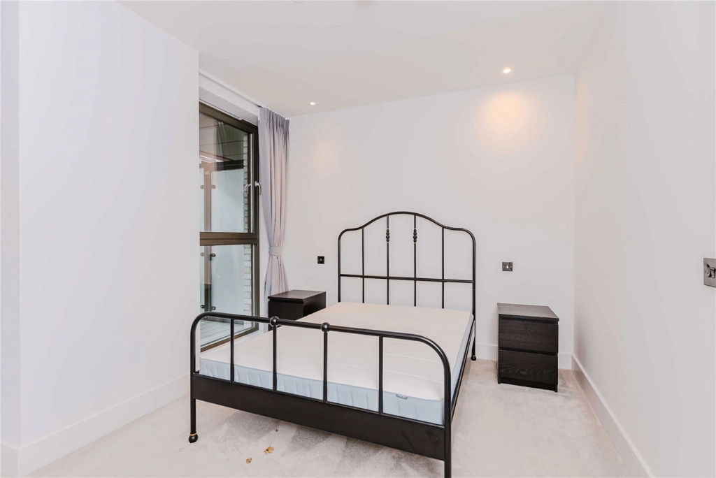 3 bedrooms apartments/flats for sale in Windsor Square, Woolwich - SE18 view 6