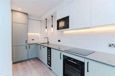 Windsor Square, Woolwich - SE18 view 3