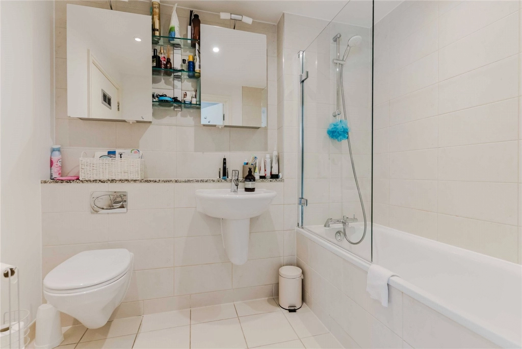 1 bedroom apartments/flats for sale in Argyll Road, Woolwich - SE18 view 14