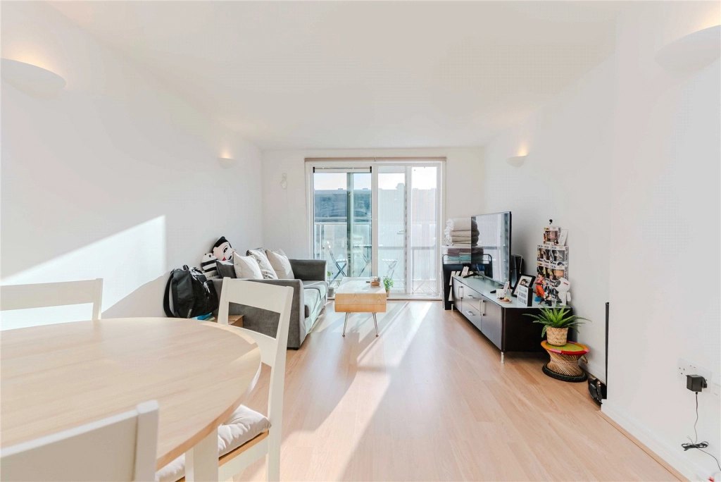 1 bedroom apartments/flats for sale in Argyll Road, Woolwich - SE18 view 11