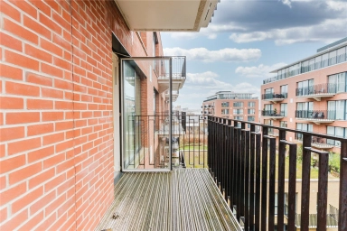 Thunderer Walk, Royal Arsenal - SE18 view 7