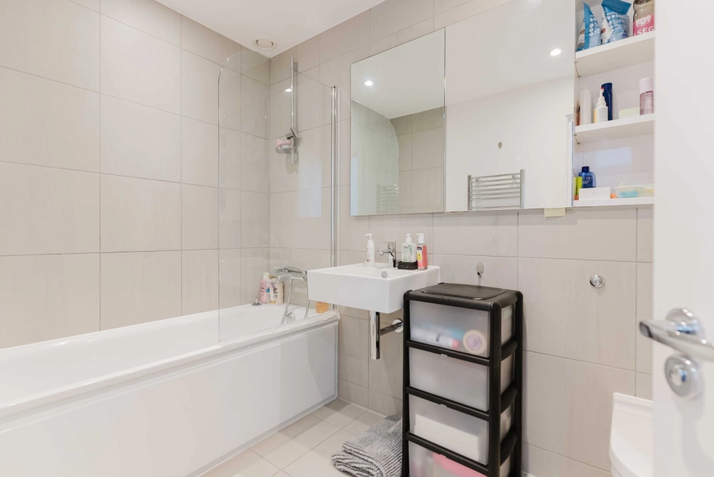 2 bedrooms apartments/flats for sale in No 1 Street, Woolwich - SE18 view 6