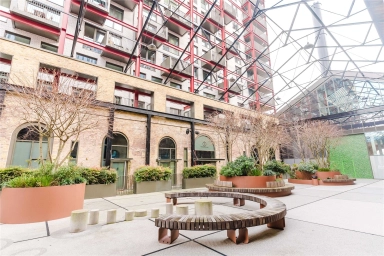 Windsor Square, Woolwich - SE18 view 20