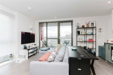 Windsor Square, Woolwich - SE18 view 2