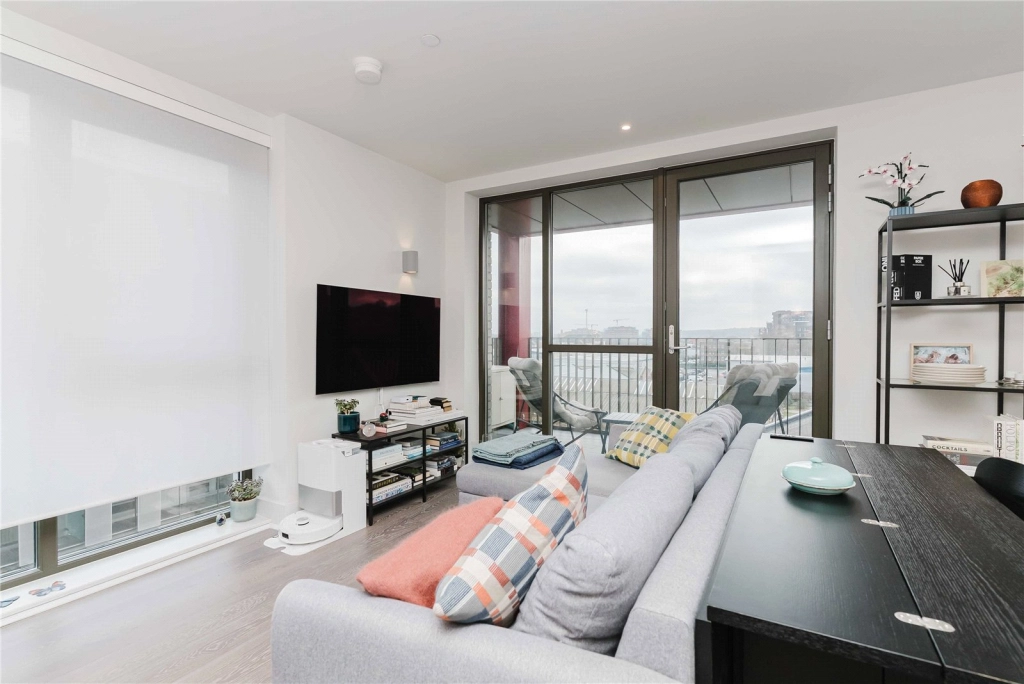 1 bedroom apartments/flats for sale in Windsor Square, Woolwich - SE18 view 9