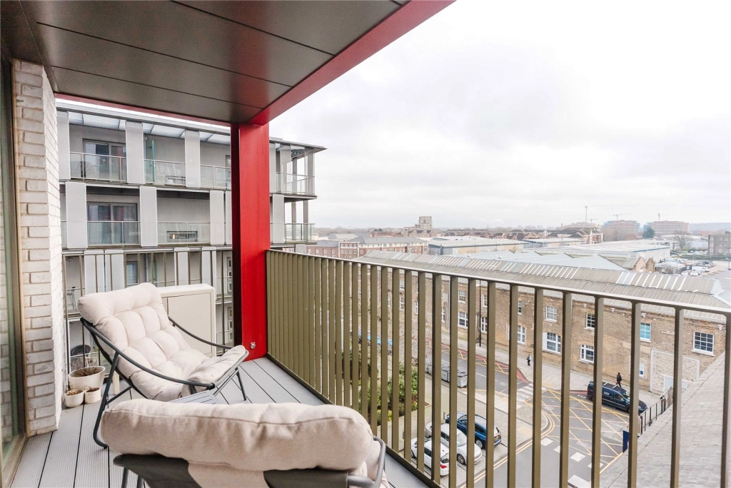 1 bedroom apartments/flats for sale in Windsor Square, Woolwich - SE18 view 19