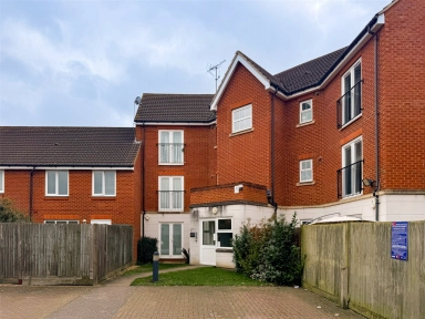 Pettacre Close, Woolwich - SE28 view 9