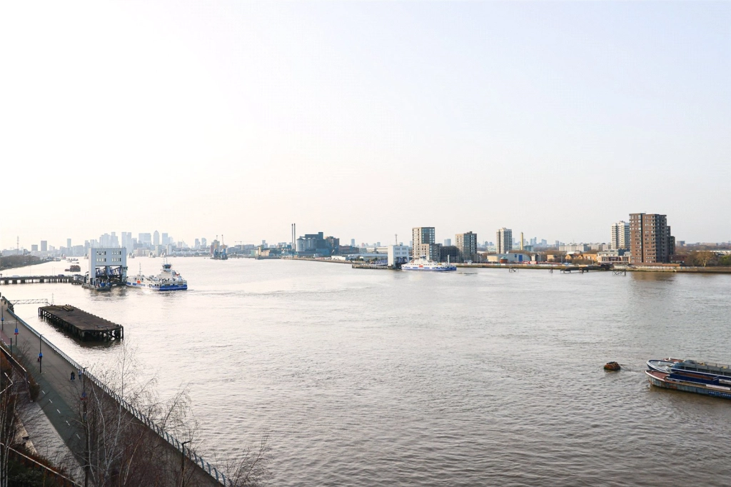 3 bedrooms apartments/flats for sale in Duke of Wellington Avenue, Royal Arsenal - SE18 view 22