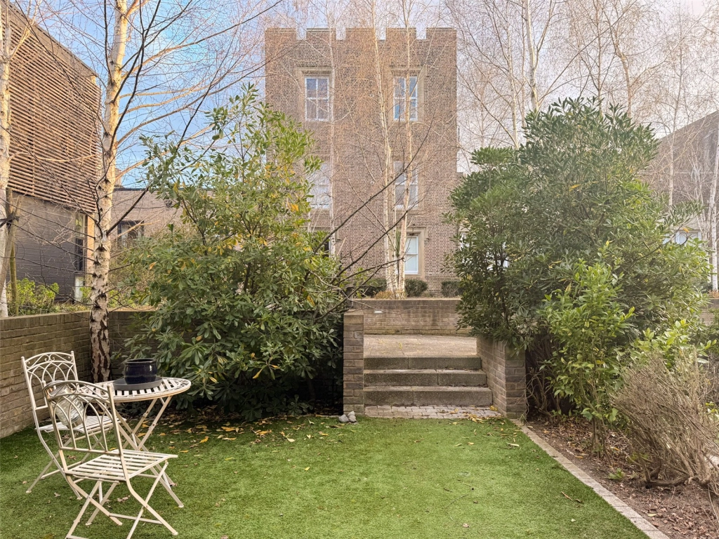 2 bedrooms houses for sale in Parade Ground Path, Woolwich - SE18 view 21