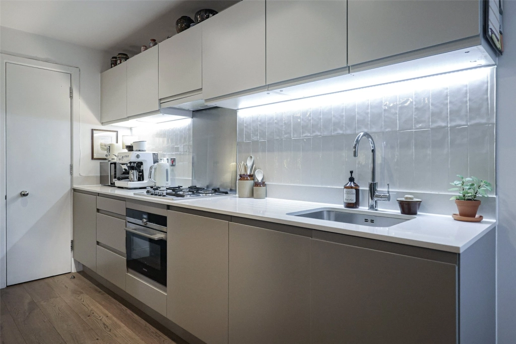 2 bedrooms houses for sale in Parade Ground Path, Woolwich - SE18 view 3