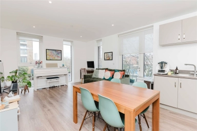 Victory Parade, Woolwich - SE18 view 9