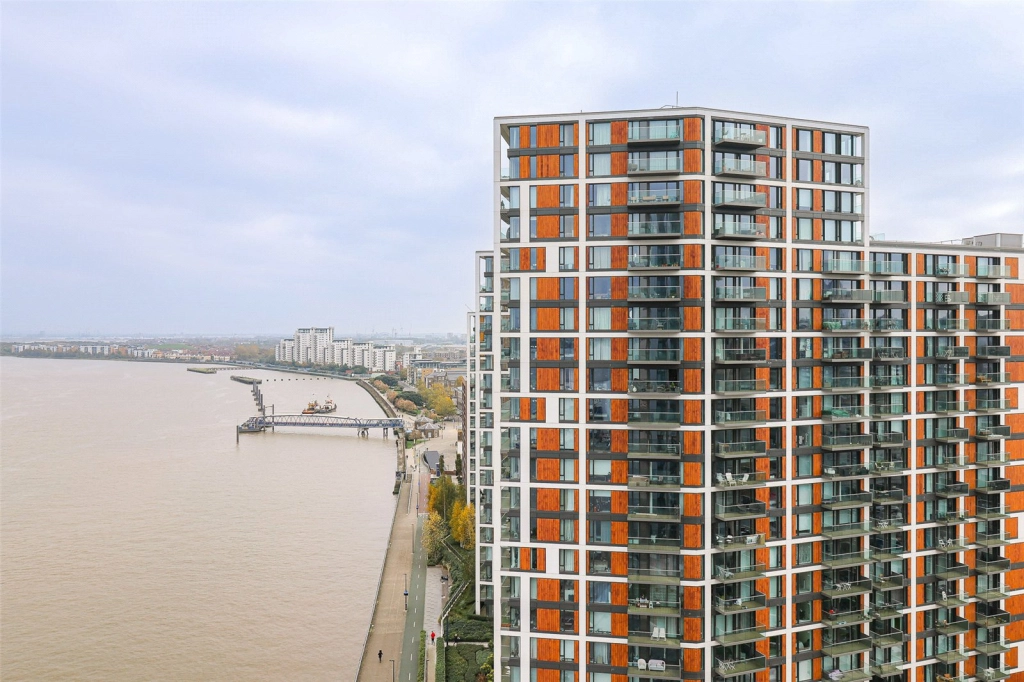2 bedrooms apartments/flats for sale in Brigadier Walk, Woolwich - SE18 view 12