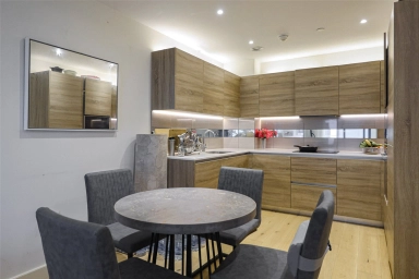 Duke of Wellington Avenue, Woolwich - SE18 view 12