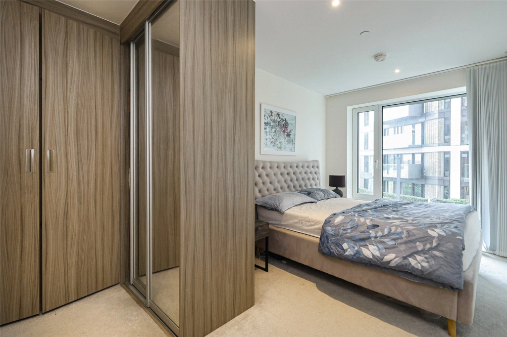 2 bedrooms apartments/flats for sale in Duke of Wellington Avenue, Woolwich - SE18 view 14