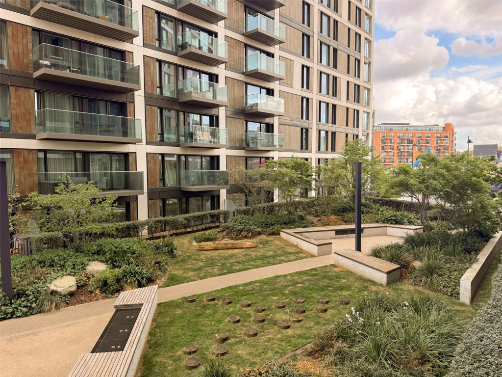 2 bedrooms apartments/flats for sale in Duke of Wellington Avenue, Woolwich - SE18 view 23