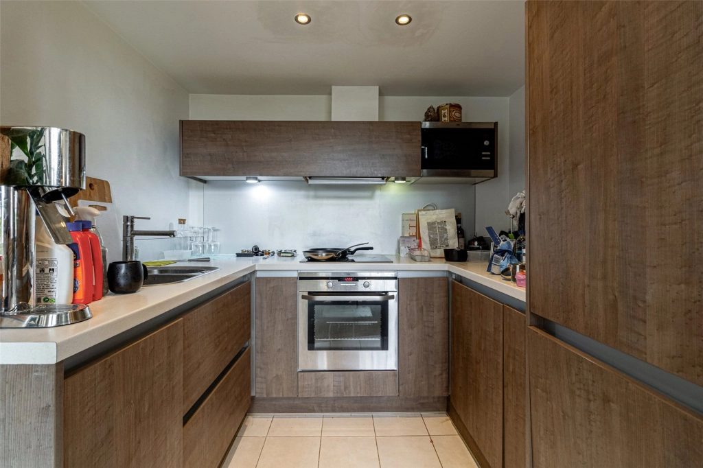 2 bedrooms apartments/flats for sale in Marlborough Road, Woolwich - SE18 view 4