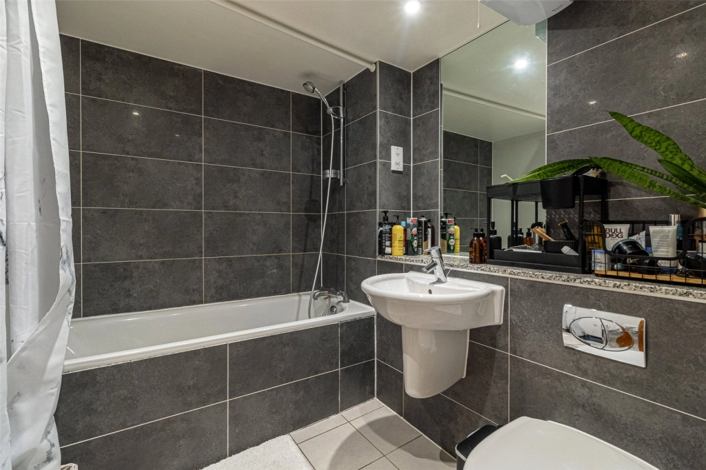 2 bedrooms apartments/flats for sale in Marlborough Road, Woolwich - SE18 view 7