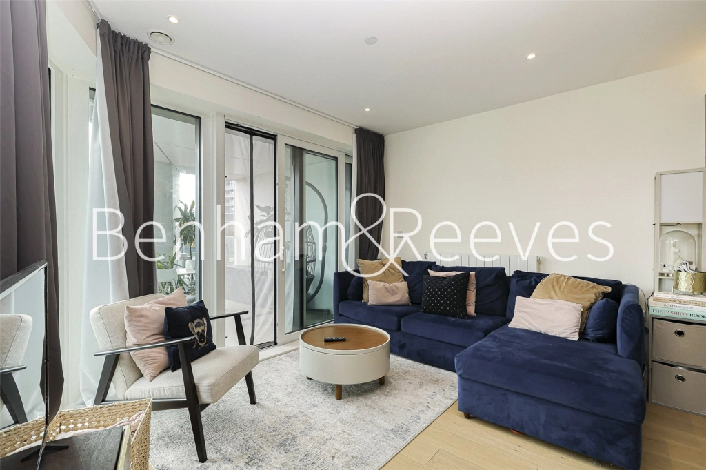 1 bedroom apartments/flats for sale in Duke of Wellington Avenue, London - SE18 view 2