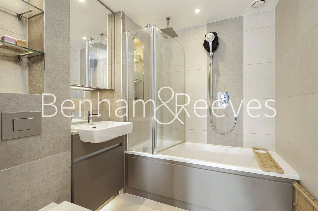 1 bedroom apartments/flats for sale in Duke of Wellington Avenue, London - SE18 view 7