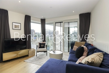 Duke of Wellington Avenue, London - SE18 view 1