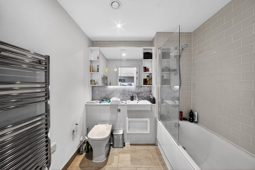1 bedroom apartments/flats for sale in Heygate Street, Elephant and Castle - SE17 view 6