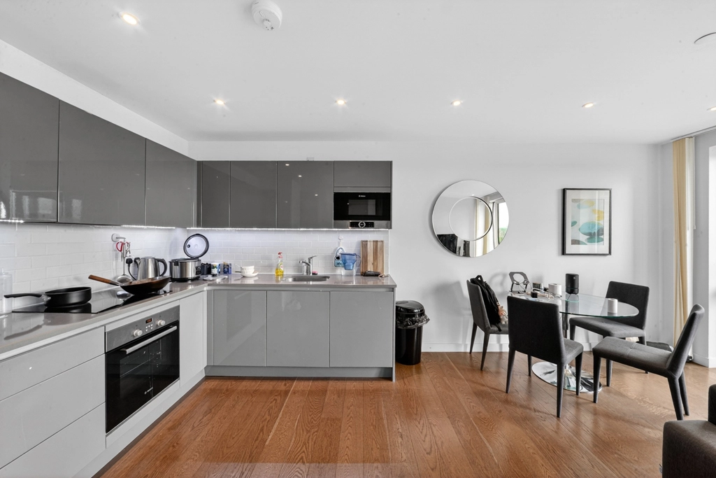 1 bedroom apartments/flats for sale in Heygate Street, Elephant and Castle - SE17 view 11