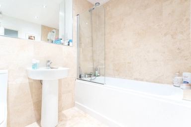 Erebus Drive, London - SE28 view 10