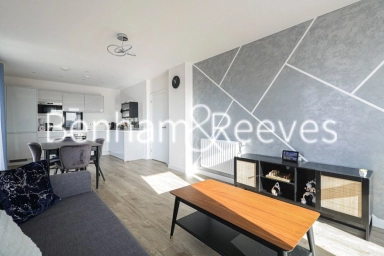 Vousden Grove, London - SE28 view 1