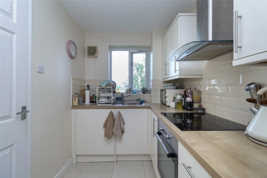 Harlinger Street, Woolwich - SE18 view 15