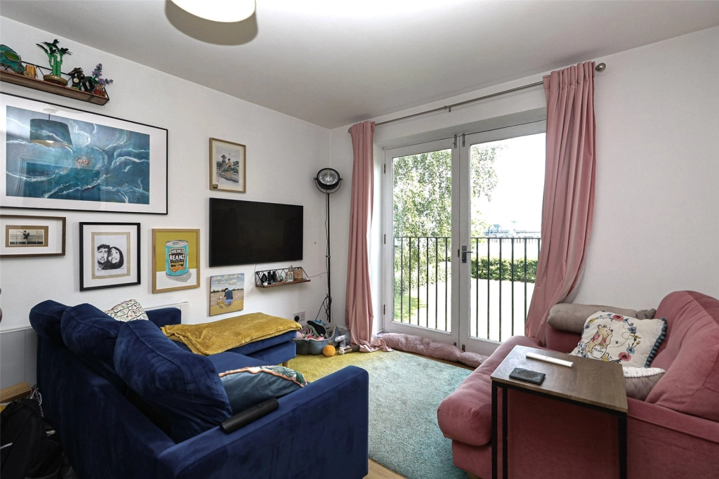 1 bedroom apartments/flats for sale in Harlinger Street, Woolwich - SE18 view 14
