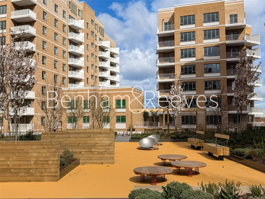 1 bedroom apartments/flats for sale in Southlake Road, London - SE28 view 10