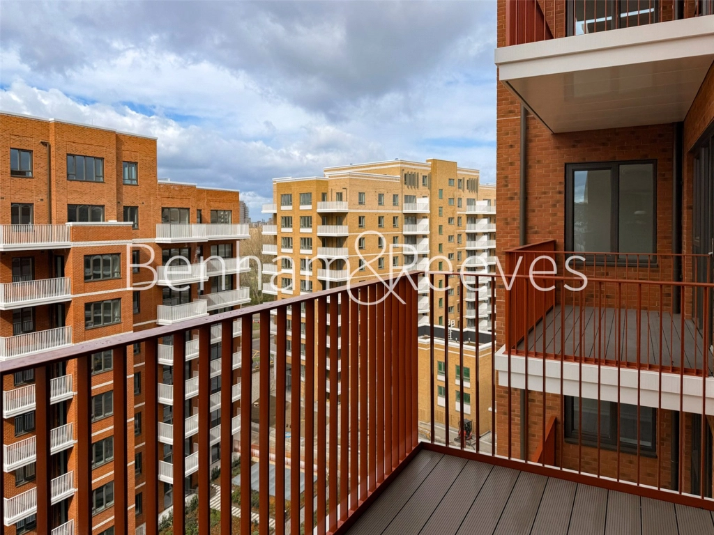 1 bedroom apartments/flats for sale in Southlake Road, London - SE28 view 12