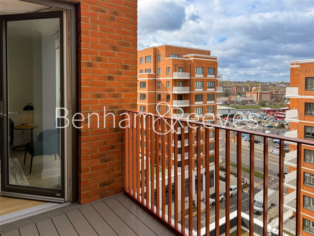 1 bedroom apartments/flats for sale in Southlake Road, London - SE28 view 13