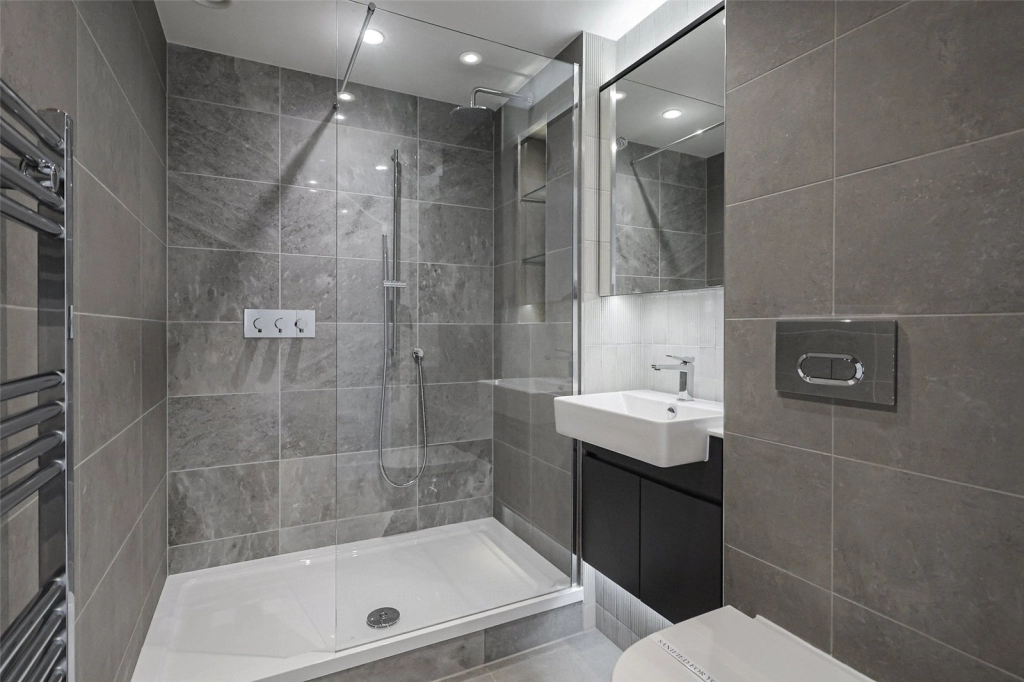 2 bedrooms apartments/flats for sale in Brigadier Walk, London - SE18 view 8