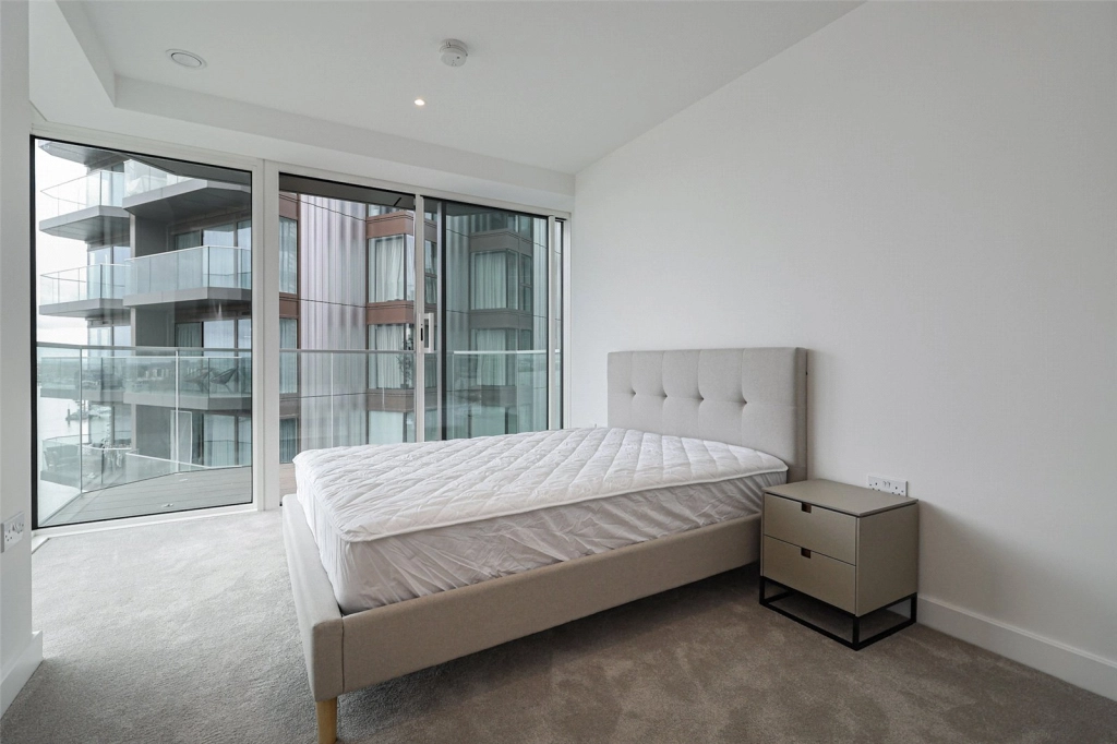 2 bedrooms apartments/flats for sale in Brigadier Walk, London - SE18 view 13