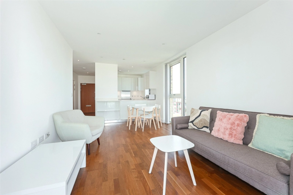 1 bedroom apartments/flats for sale in Victory Parade, Woolwich - SE18 view 8