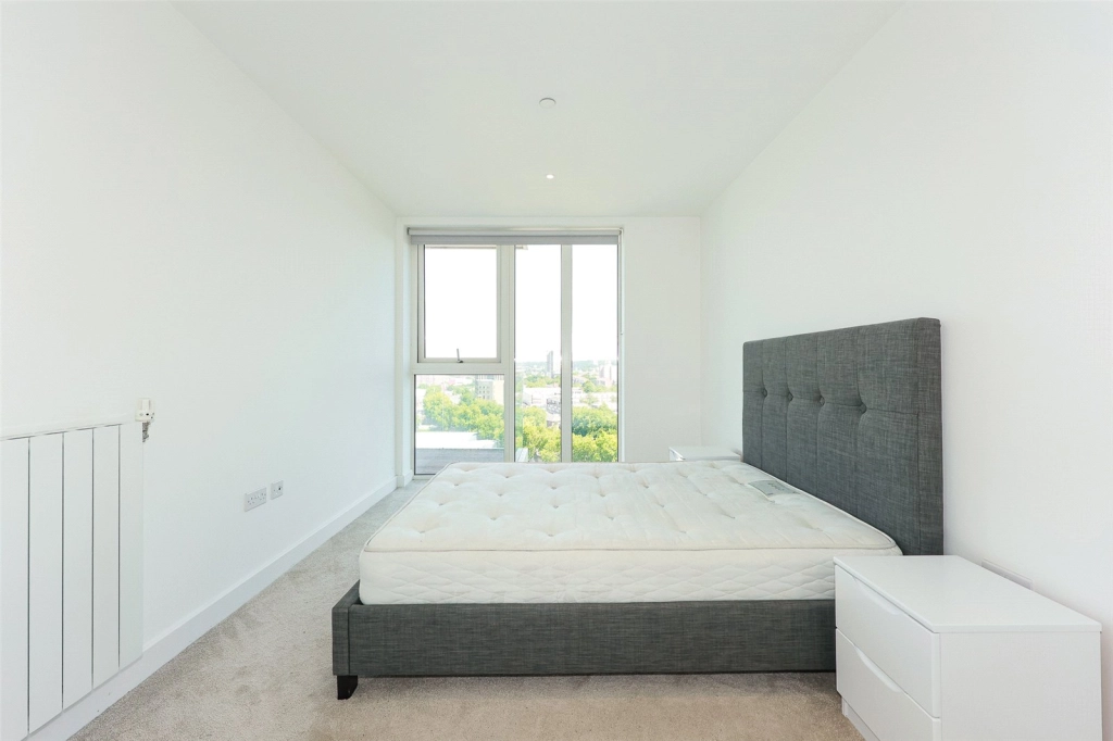 1 bedroom apartments/flats for sale in Victory Parade, Woolwich - SE18 view 5
