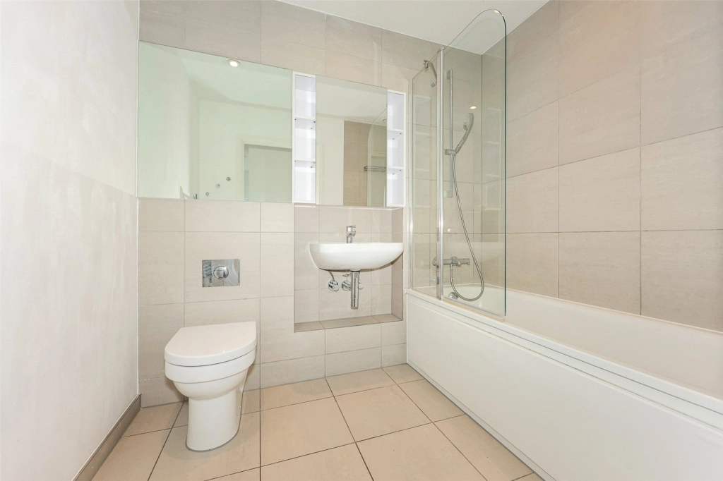 1 bedroom apartments/flats for sale in Victory Parade, Woolwich - SE18 view 6