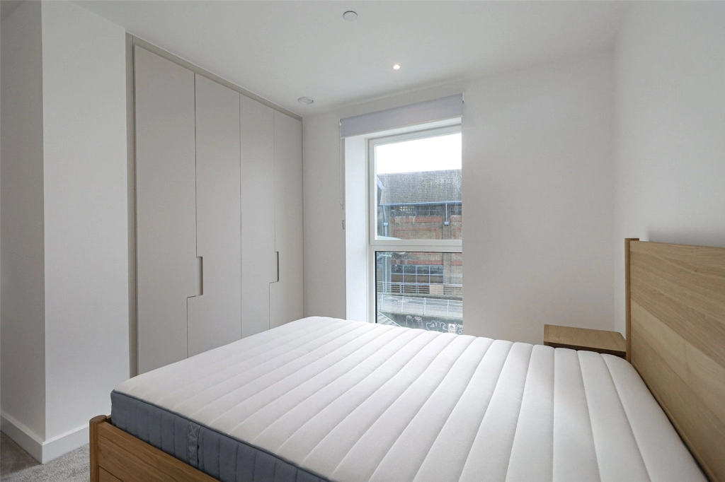1 bedroom apartments/flats for sale in Brigadier Walk, London - SE18 view 4