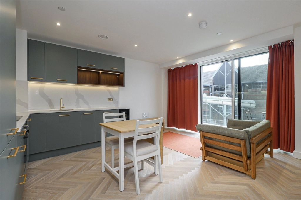 1 bedroom apartments/flats for sale in Brigadier Walk, London - SE18 view 6