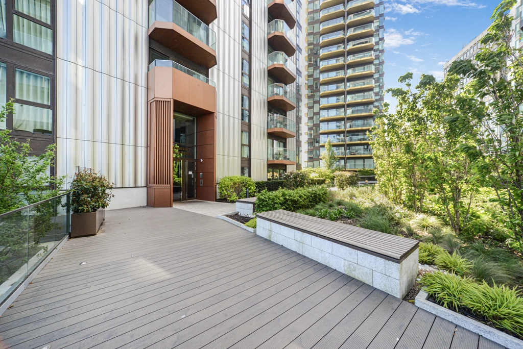 1 bedroom apartments/flats for sale in Brigadier Walk, Woolwich - SE18 view 8