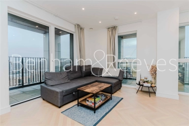 Pegler Square, London - SE3 view 1